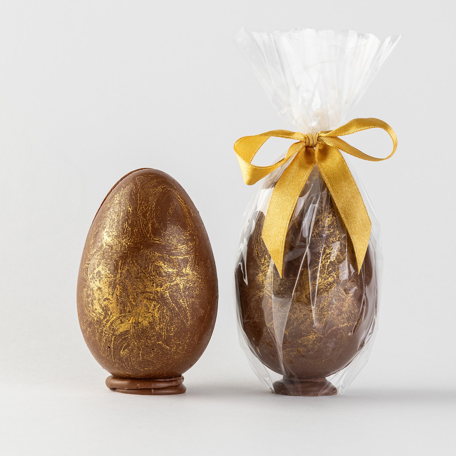 Dubai's large chocolate egg with gold