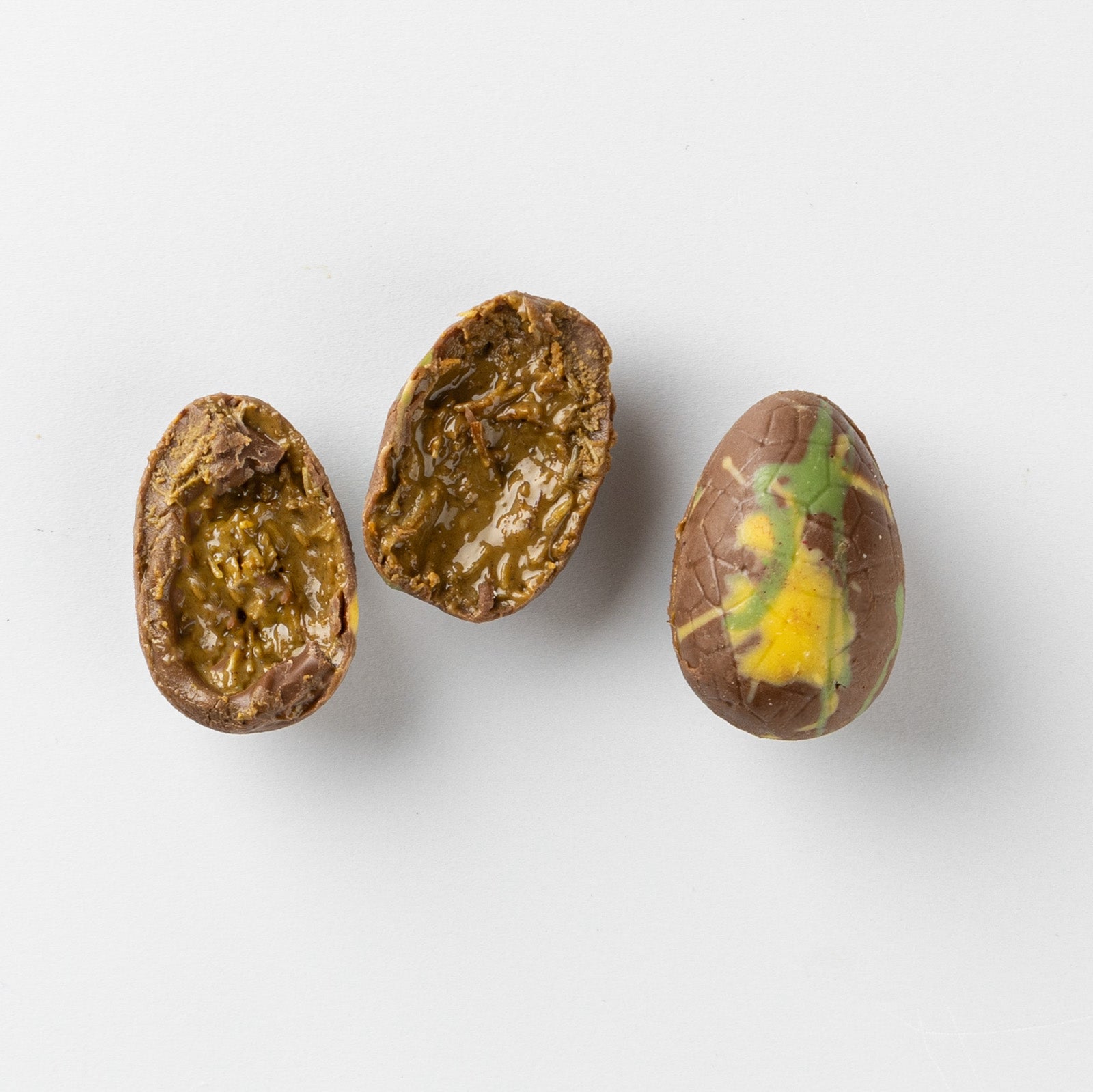 Small Dubai chocolate egg