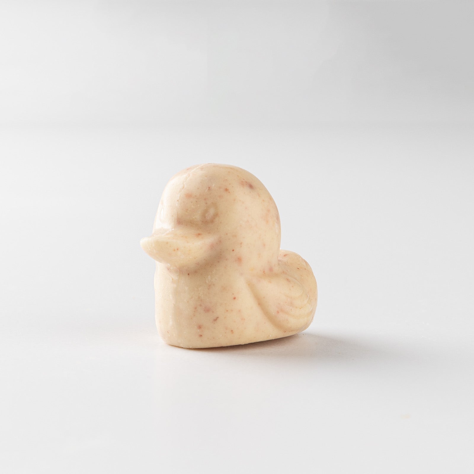 Chocolate duck - Berry powder in white chocolate