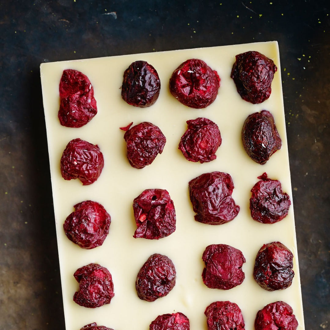 BERRY LOVE / WHITE CHOCOLATE / CHERRY - with Valentine day card