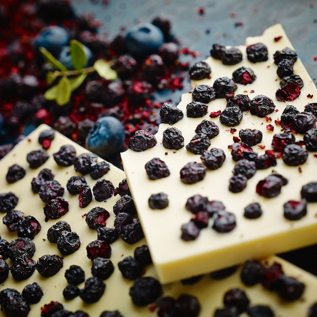 BERRY LOVE / WHITE CHOCOLATE / BLUEBERRY - with Valentine day card