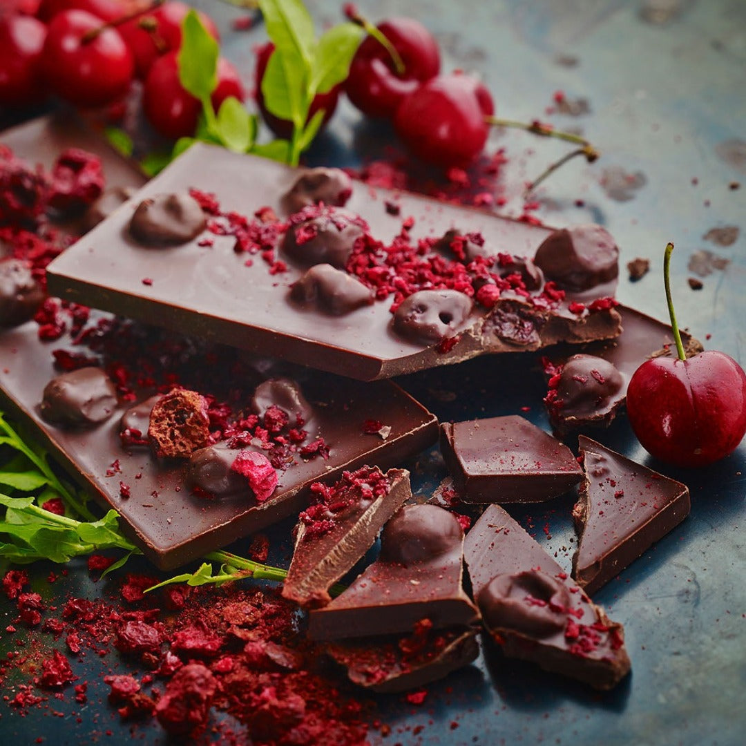 DARK CHOCOLATE / CHERRY