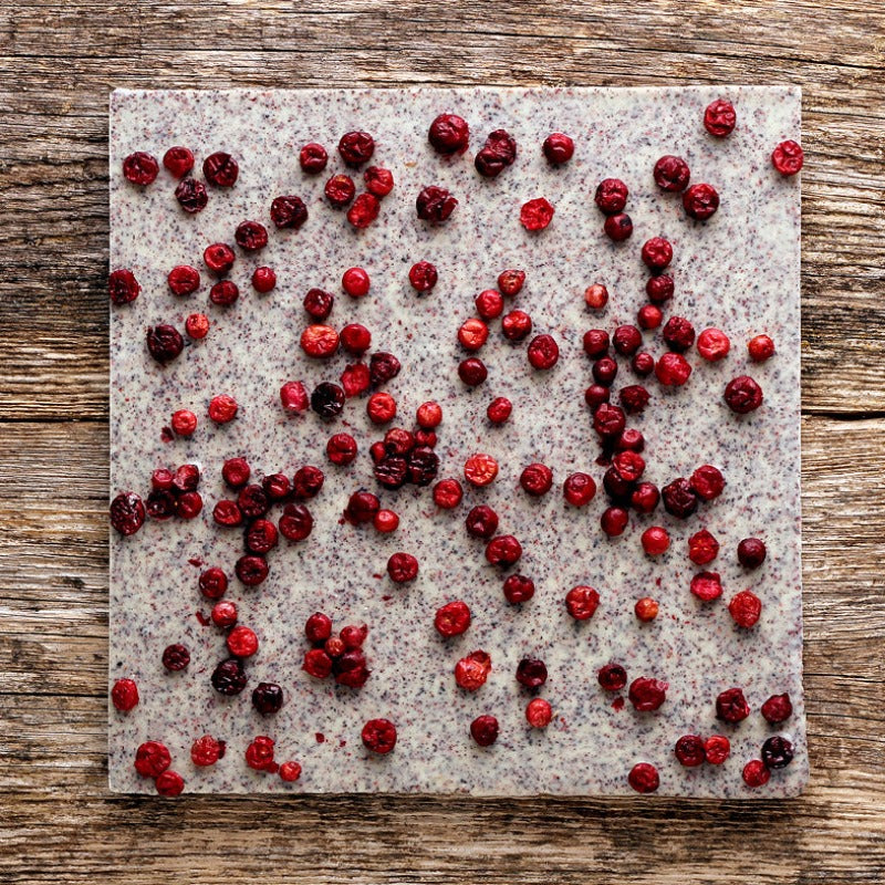 WHITE CHOCOLATE / BLUEBERRIES / LINGONBERRIES