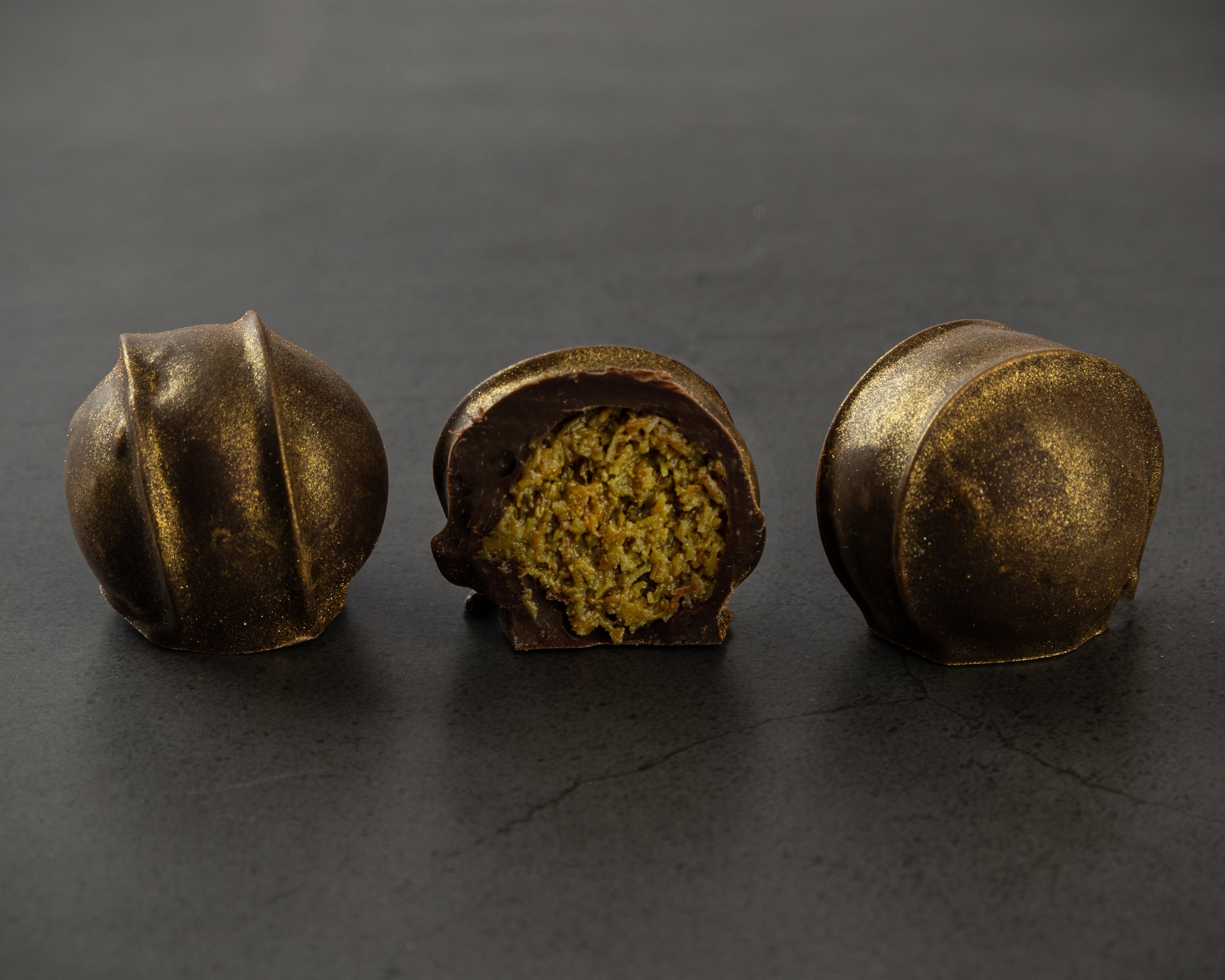 DARK CHOCOLATE DUBAI TRUFFLE with gold