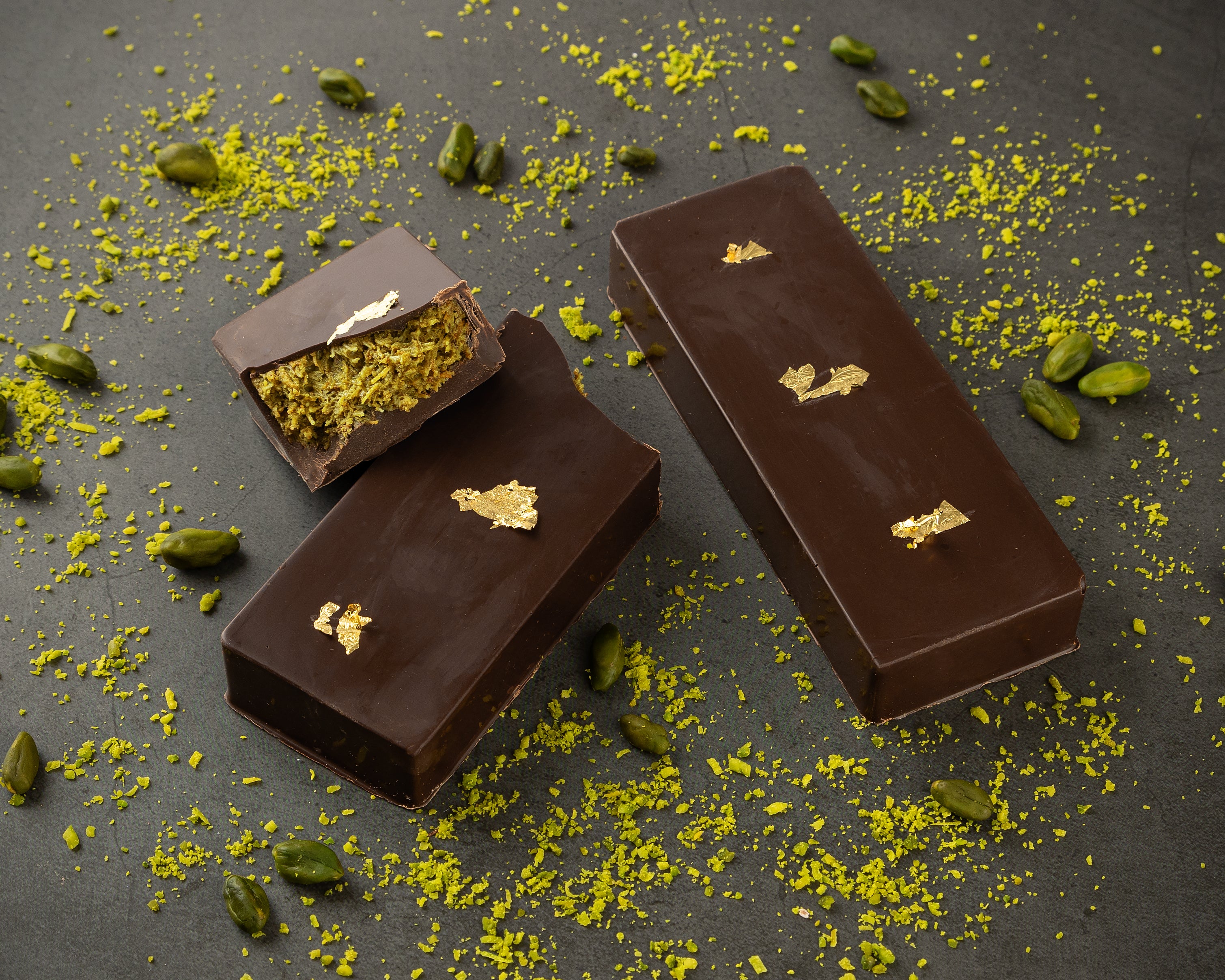 DUBAI CHOCOLATE in dark chocolate with gold