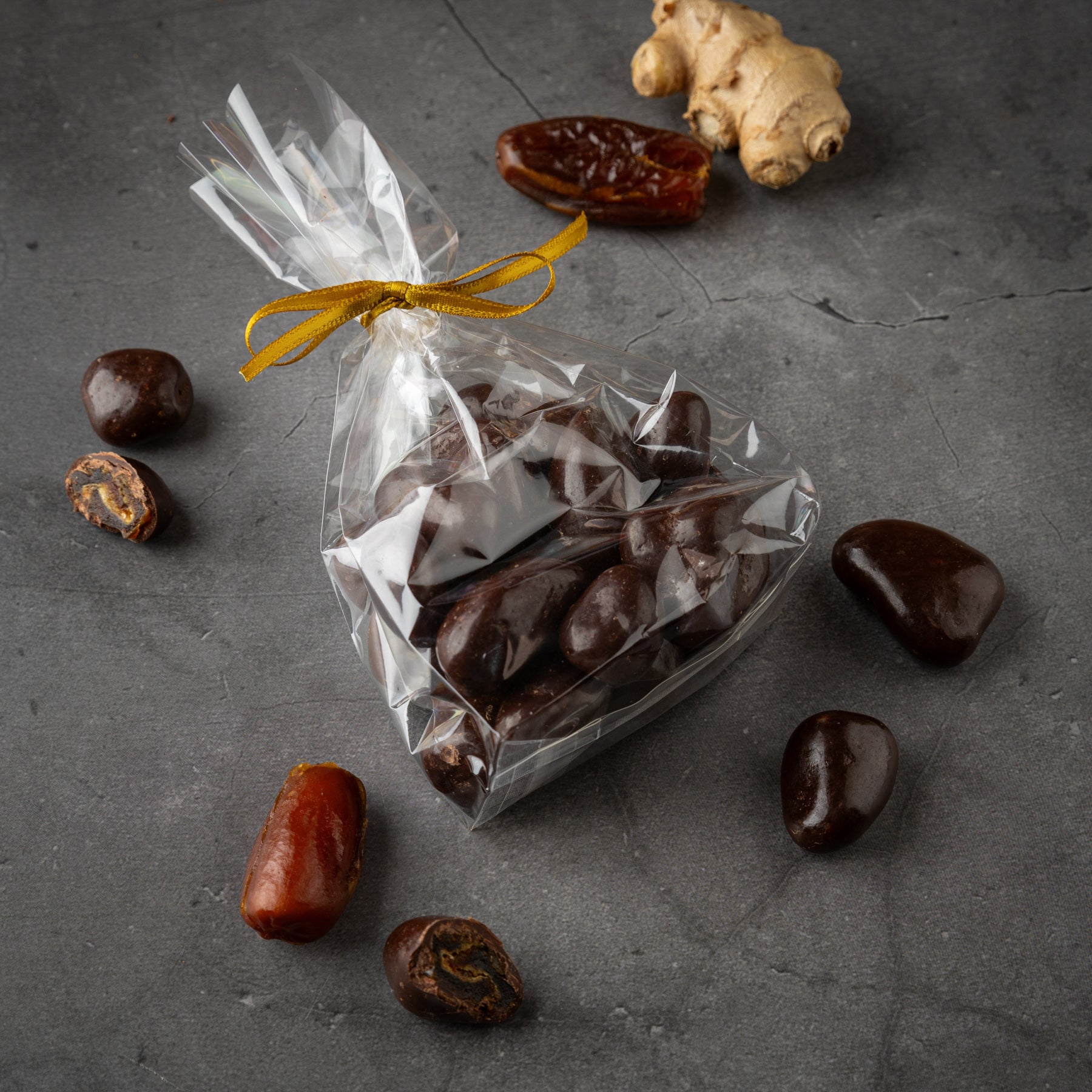 DATES IN CHOCOLATE WITH GINGER