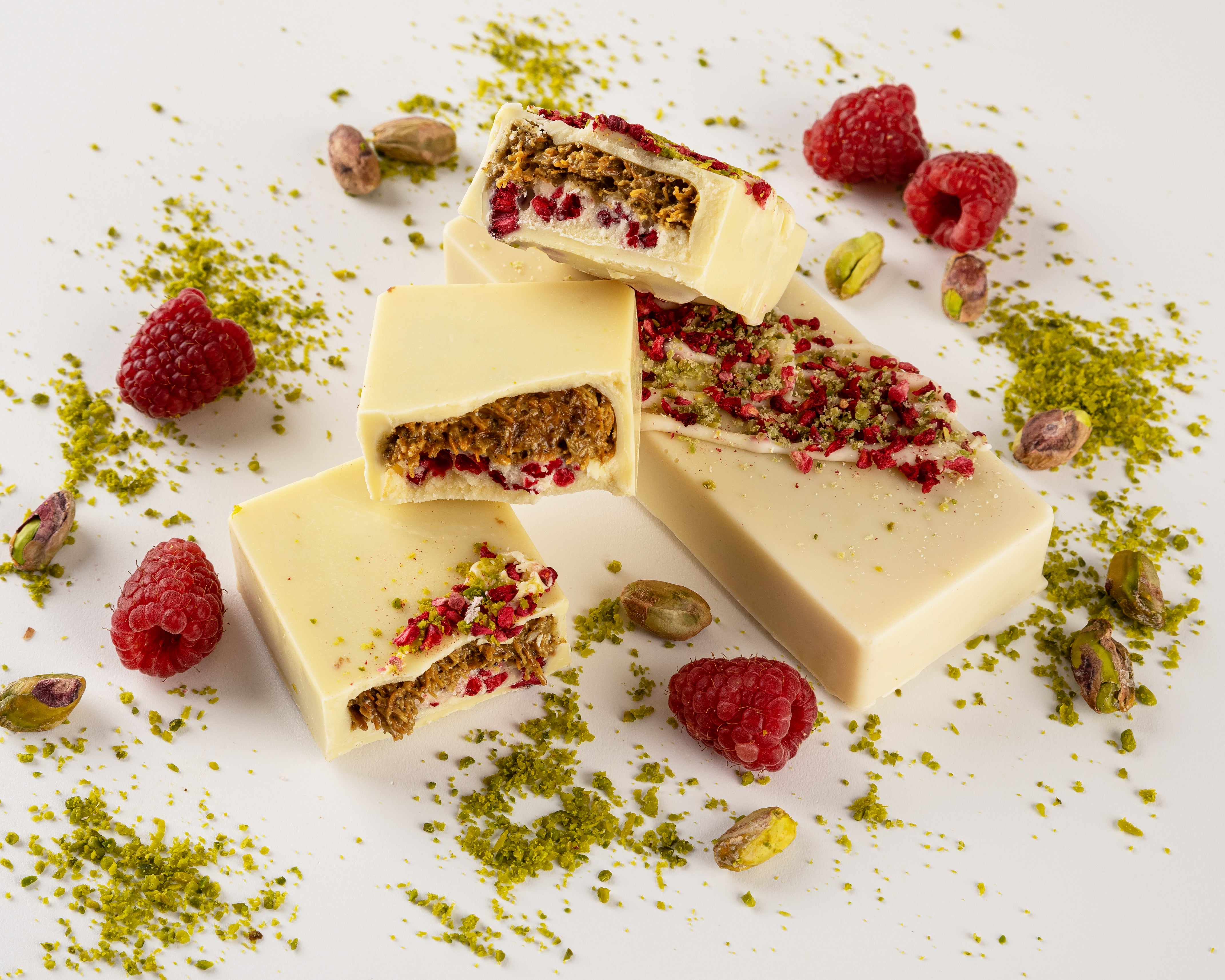 DUBAI CHOCOLATE with raspberries by NELLEULLA